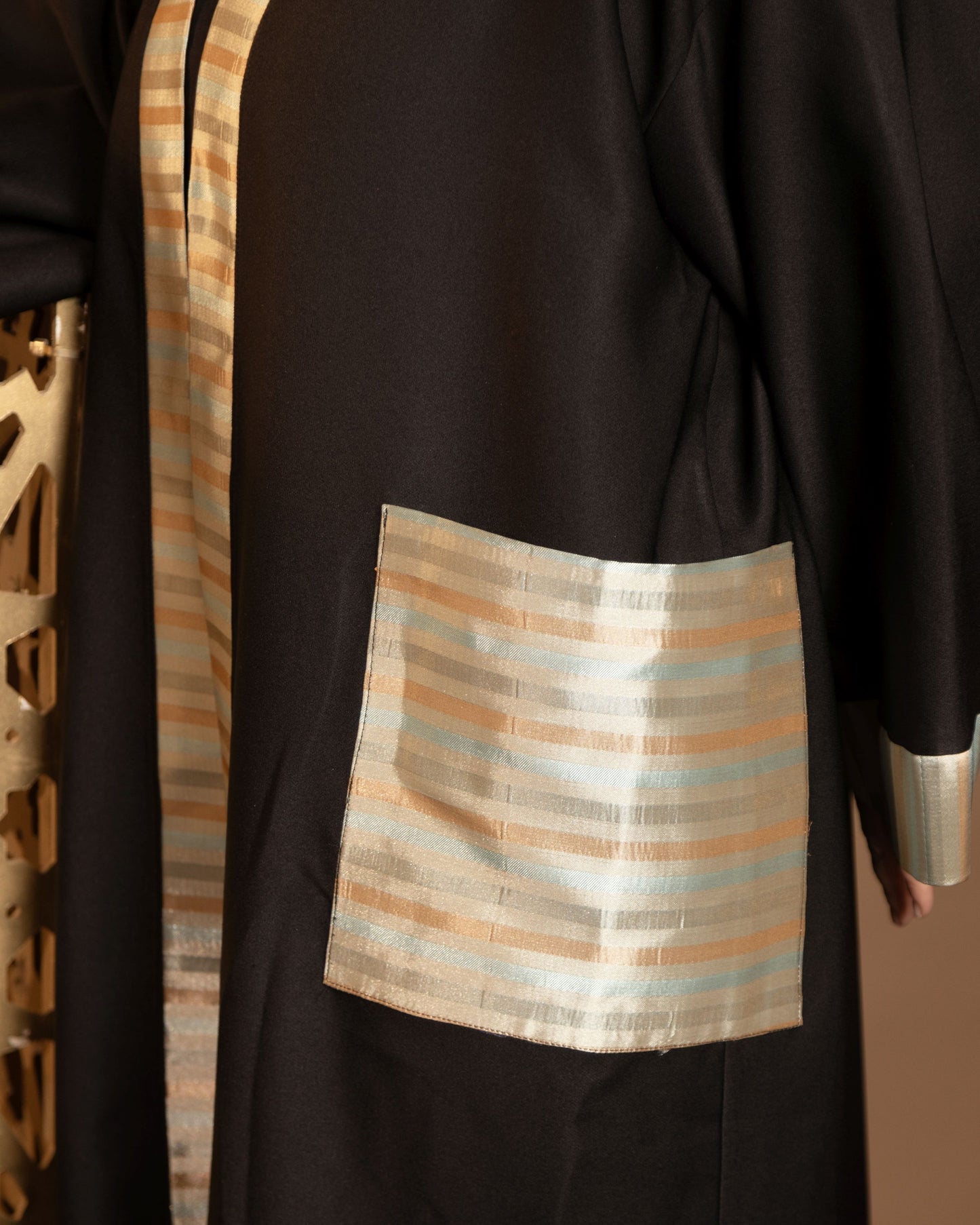 Calyra Abaya